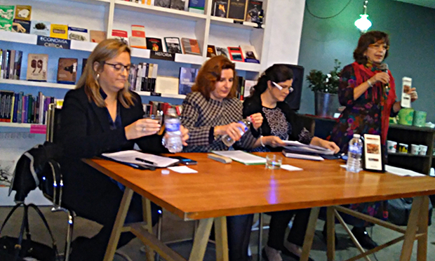 Tres visiones de la novela Vivir para la muerte